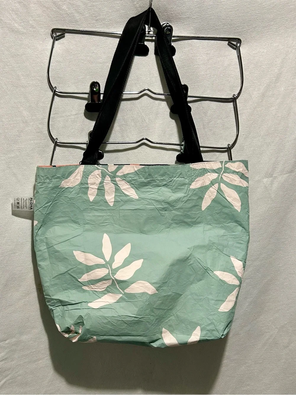 Aloha Collection Reversible Tote Flora Eve NWT Splash Proof Floral Beach Bag